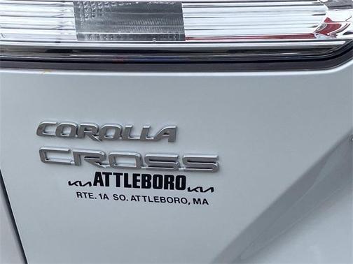2025 Toyota Corolla Cross LE