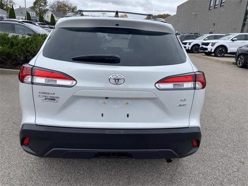 2025 Toyota Corolla Cross LE