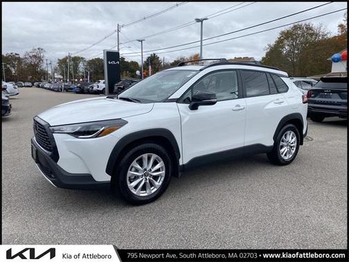 2025 Toyota Corolla Cross LE