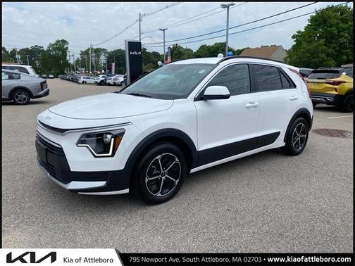 2024 Kia Niro LX