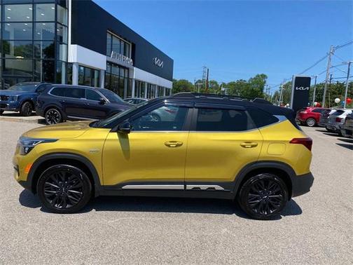 2022 Kia Seltos Nightfall