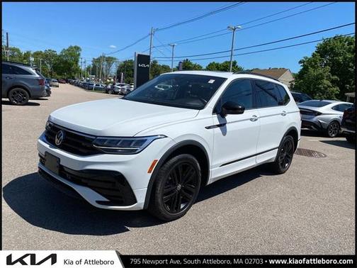 2022 Volkswagen Tiguan 2.0T SE R-Line Black