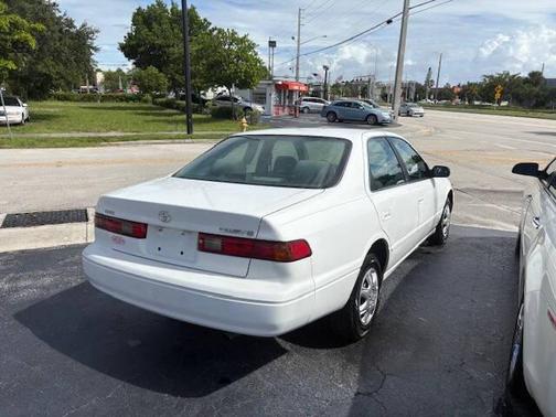 1998 Toyota Camry LE