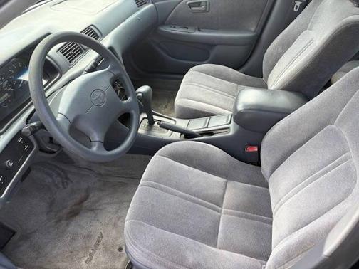 1998 Toyota Camry LE