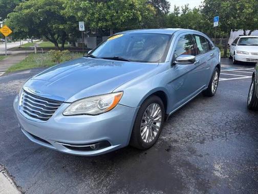 2012 Chrysler 200 Limited