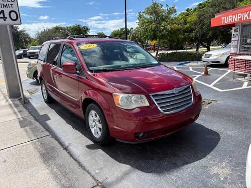 2010 Chrysler Town & Country Touring