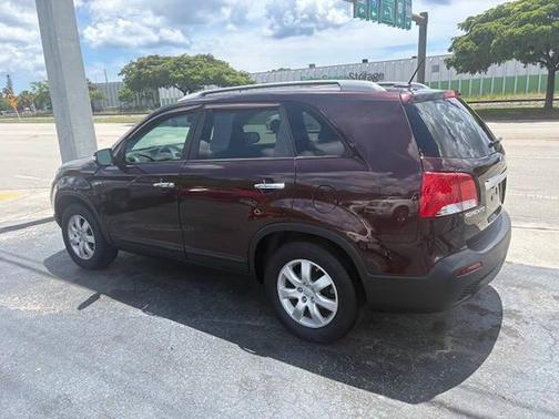 Brown 2013 Kia Sorento LX
