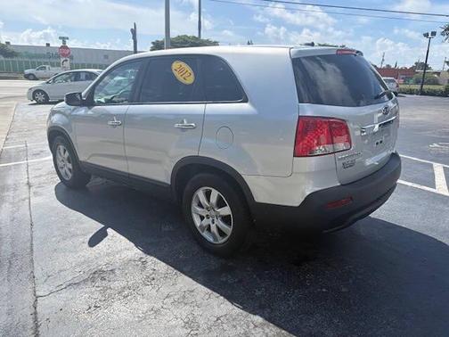 Bright Silver 2012 Kia Sorento LX