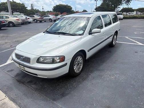 Ice White 2004 Volvo V70 2.4 4dr Wagon