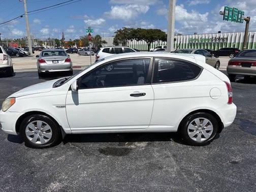 2009 Hyundai Accent GS