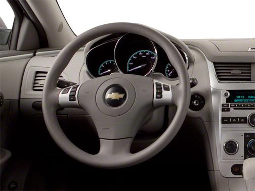 Summit White 2010 Chevrolet Malibu LT