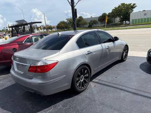 2010 Hyundai Genesis 3.8