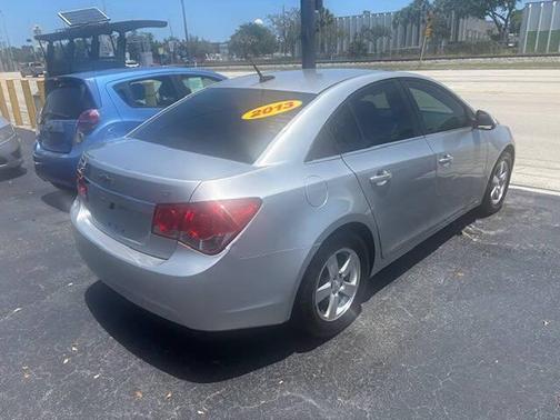 Silver Ice Metallic 2013 Chevrolet Cruze 1LT