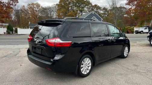 2015 Toyota Sienna XLE