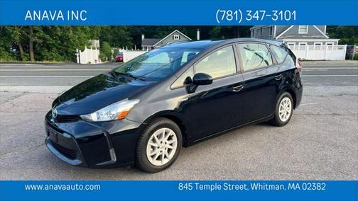 2015 Toyota Prius v Five