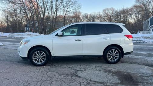 2015 Nissan Pathfinder S