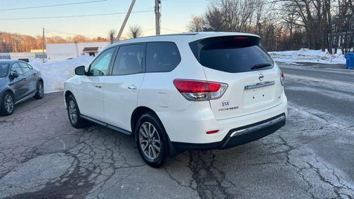 2015 Nissan Pathfinder S