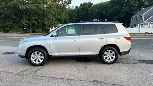 2011 Toyota Highlander SE
