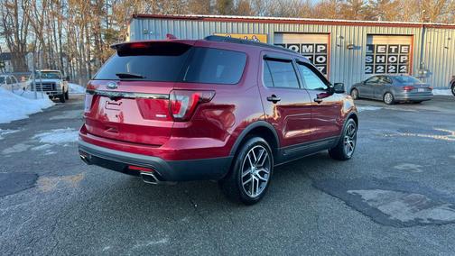 2016 Ford Explorer Sport
