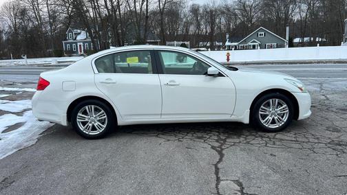 2011 INFINITI G37x Base