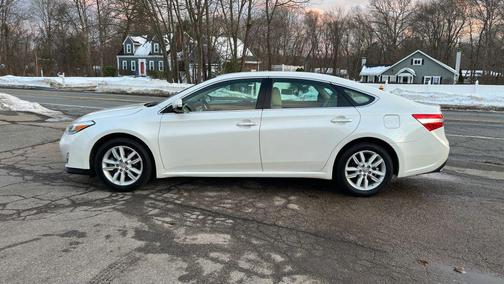2014 Toyota Avalon XLE Premium