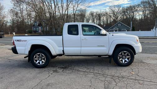 2014 Toyota Tacoma Base