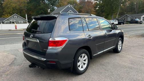 2012 Toyota Highlander SE