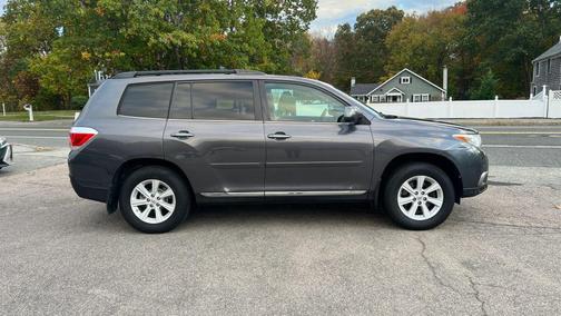 2012 Toyota Highlander SE
