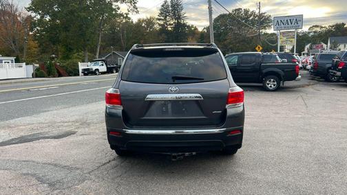 2012 Toyota Highlander SE