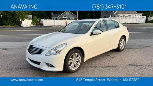 2015 INFINITI Q40 Base