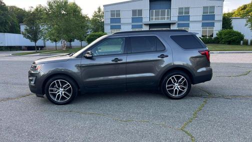 2016 Ford Explorer Sport
