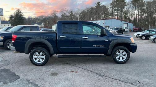 2009 Nissan Titan SE Crew Cab