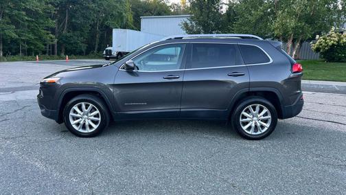 2017 Jeep Cherokee Sport