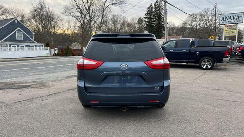 2015 Toyota Sienna XLE