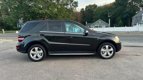 2010 Mercedes-Benz M-Class 4MATIC