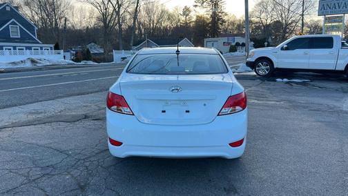 2016 Hyundai Accent SE