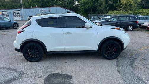 2015 Nissan Juke SV