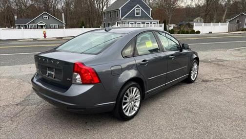 2010 Volvo S40 2.4i