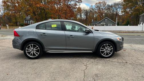 2016 Volvo S60 Cross Country T5 Platinum
