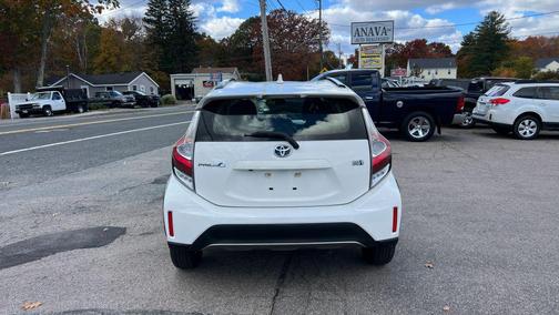 2018 Toyota Prius c Two