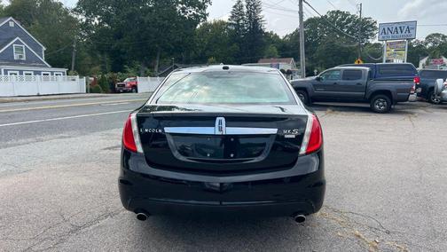 2012 Lincoln MKS Base