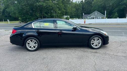 2011 INFINITI G37x Base