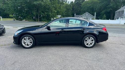 2011 INFINITI G37x Base
