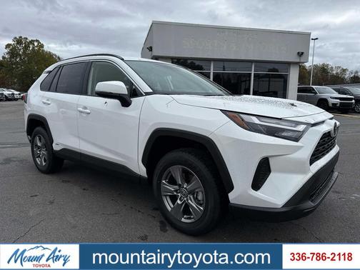 2025 Toyota RAV4 Hybrid SE