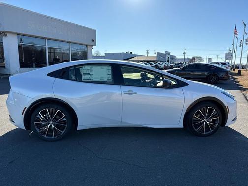 Wind Chill Pearl 2026 Toyota Prius XLE
