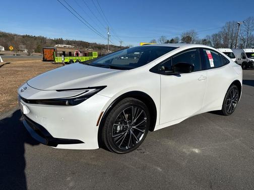 Wind Chill Pearl 2026 Toyota Prius XLE