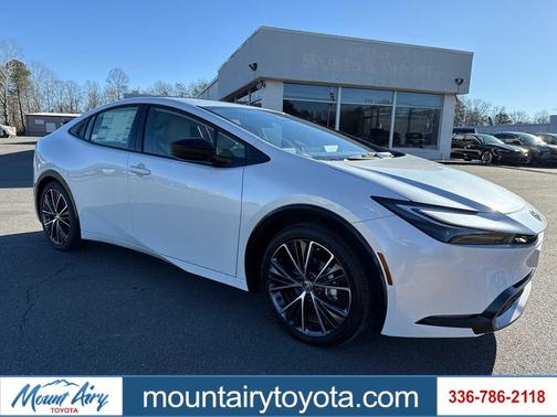 Wind Chill Pearl 2026 Toyota Prius XLE