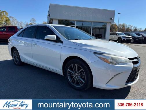 2017 Toyota Camry SE