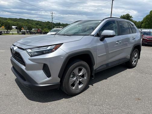 Silver Sky Metallic 2023 Toyota RAV4 Hybrid XLE