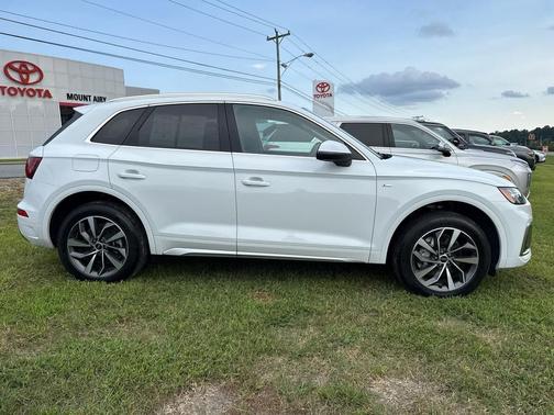 2024 Audi Q5 45 S line Premium Plus